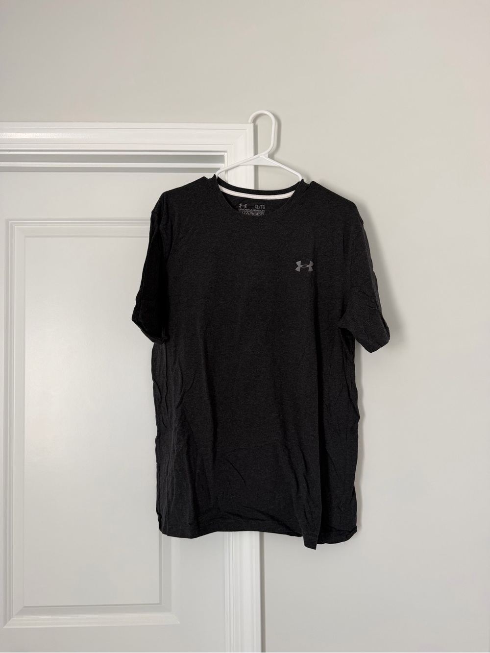 Under Armour Men's Dark Grey Short-Sleeve Tee